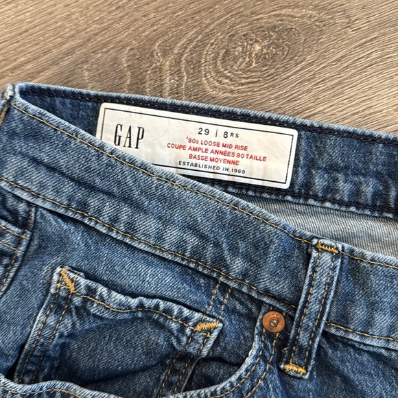 GAP mid Rise  90s Loose Jeans - SIZE 29 - Picture 3 of 5